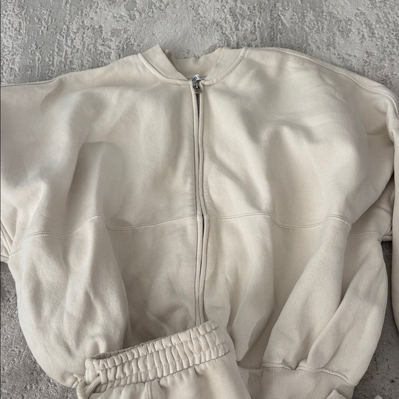 Zara Cream Track Pants & Jogger Set - Picture 2 of 3